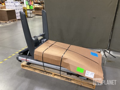 Life Fitness 95T Treadmill