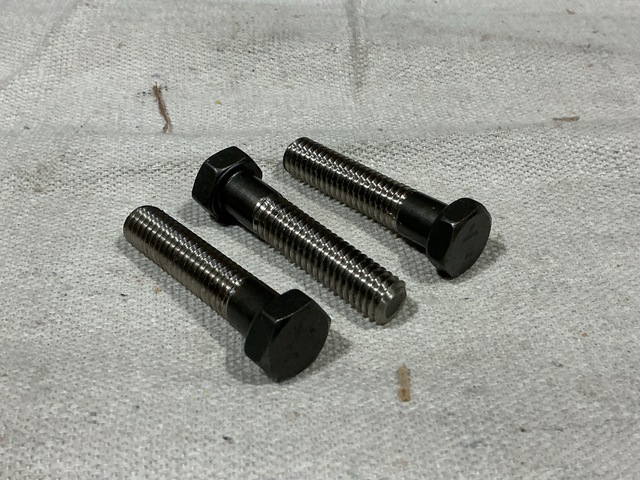 (320) Bolts