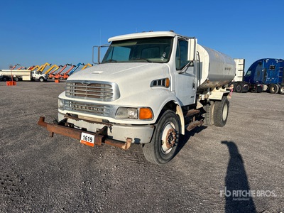 2001 Sterling 4x2 散水車
