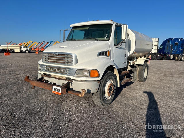 2001 Sterling 4x2 Water Truck