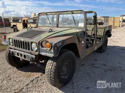 AM General M1097R1 HMMWV 2 Door w/Truck Body