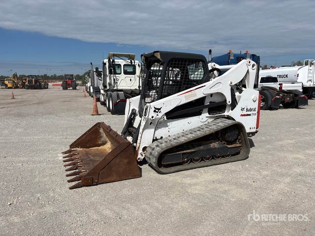 2016 Bobcat T740 Two-Speed Compact Track Loader