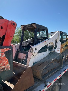 2016 Bobcat T740 Compact Track Loader