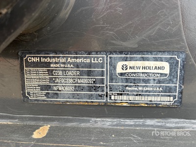 2015 New Holland C238 Oruga cargadora compacta