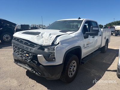 2023 Chevrolet 3500 4x2 Crew Cab Camión Utilitario (Inoperable)