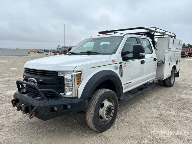 2018 Ford F-550 XL 4x4 Crew Cab Utility Truck