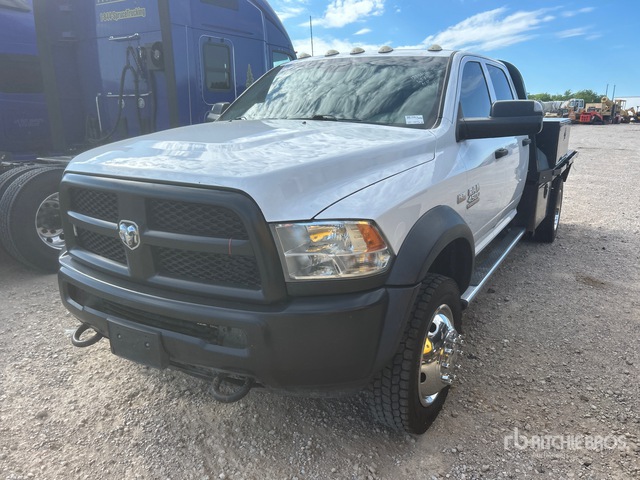 2018 Ram 4500 4x4 Crew Cab Flatbed Truck