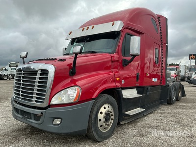 2017 Freightliner Cascadia 125 6x4 T/A Sleeper Truck Tractor