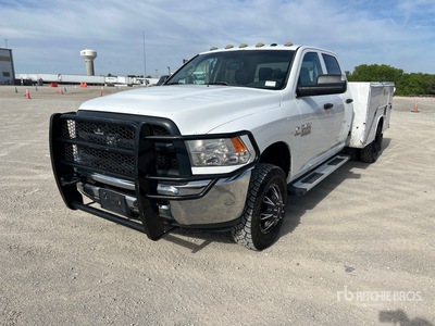 2018 Ram 3500 4x4 Crew Cab Camión Utilitario