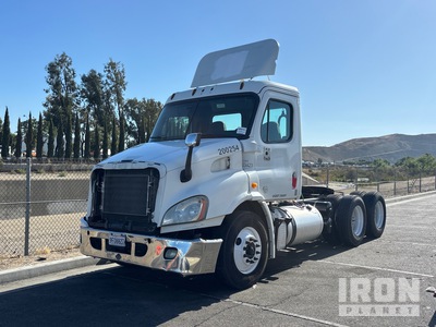 2015 Freightliner Cascadia 113 6x4 T/A Day Cab Truck Tractor (Inoperable)