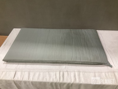 (36) Self-Inflating Sleeping Mats