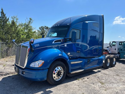 2019 Kenworth T680 6x4 T/A Sleeper Truck Tractor