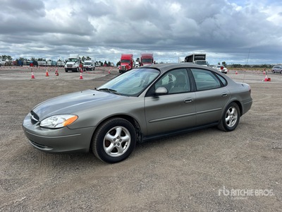 2003 Ford Taurus SES Automobile