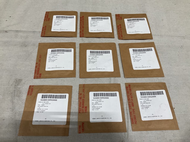 (185) Eaton SP560-015 Packing Retainers