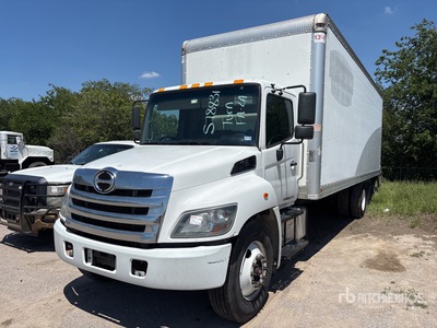 2020 Hino 268 4x2 Van Truck