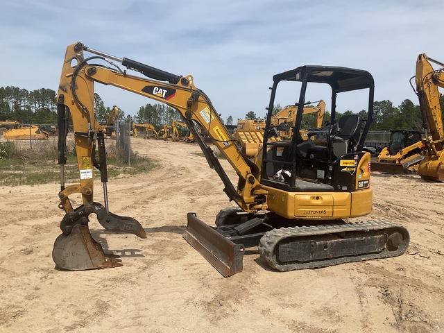 2019 Cat 303.5E2 CR Mini Excavator 2019 Cat 303.5E2 CR Mini Excavator