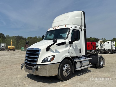 2020 Freightliner Cascadia 116 4x2 S/A Day Cab Truck Tractor