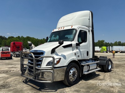 2020 Freightliner Cascadia 116 4x2 S/A Day Cab Truck Tractor