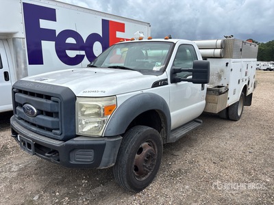 2012 Ford F-450 XL 4x2 ユーティリティトラック (Inoperable)