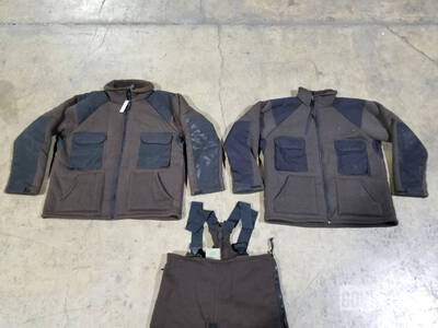 (61) Cold Weather Jackets and Bibs Ropa