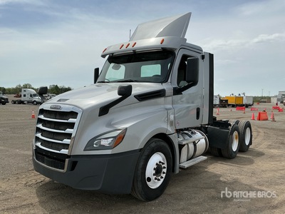 2019 Freightliner Cascadia 126 Day Cab Truck Tractor