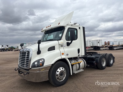 2017 Freightliner Cascadia 113 6x4 T/A Day Cab Truck Tractor