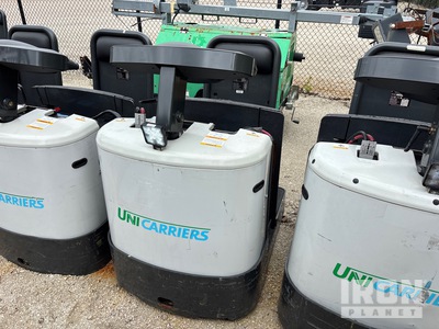 UniCarriers TGX20B Tow Tractor