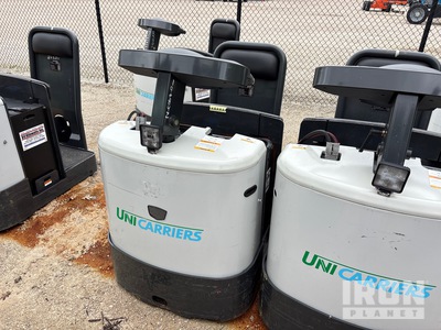 UniCarriers TGX20B Tow Tractor