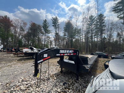2023 Trailer World 40 ft T/A Gooseneck Equipment Trailer