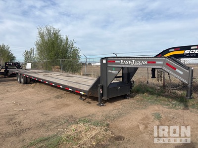 2023 East Texas 40 ft T/A Gooseneck Flatbed Trailer