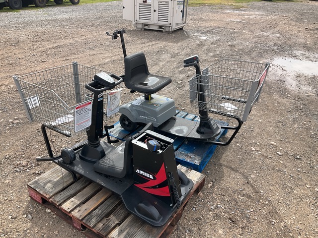 (2) Amigo Smart Shopper Carts (2) Amigo Smart Shopper Carts