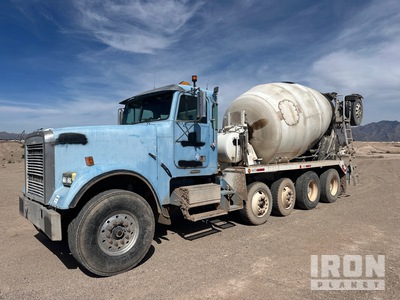 2003 Freightliner FLD120 12x4 شاحنة خلاط