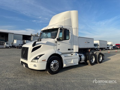 2020 Volvo VNR300 6x4 Cabeza Tractora Cabina Corta