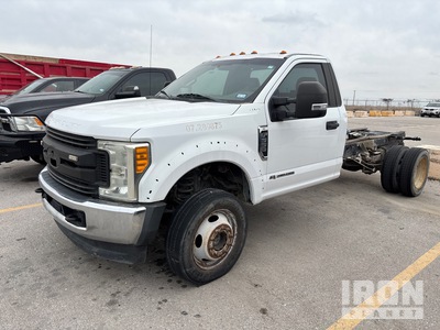2017 Ford F-550 XL 4x4 Cab and Chassis (Inoperable)