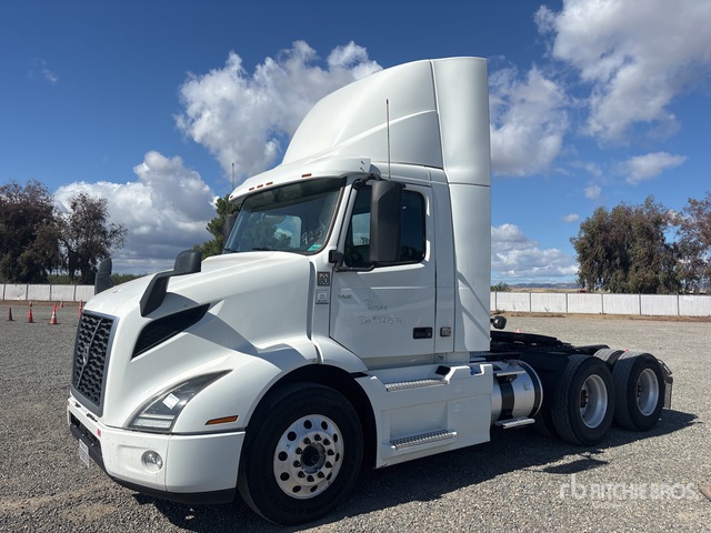 2020 Volvo VNR64300 6x4 T/A Day Cab Truck Tractor