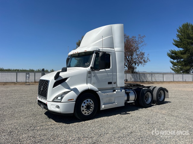 2020 Volvo VNR64300 6x4 T/A Day Cab Truck Tractor