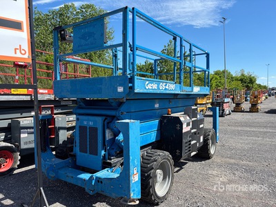 2015 Genie GS4390RT 4x4 Diesel Elevador de tijera