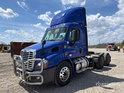 2020 Freightliner Cascadia 113 6x4 Ciągnik siodłowy T/A z kabiną dzienną