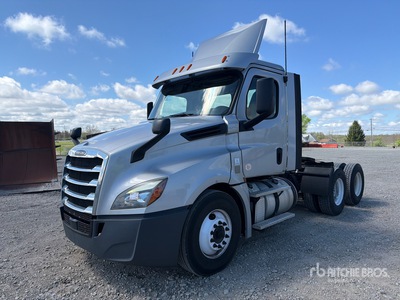 2019 Freightliner Cascadia 126 6x4 T/A Day Cab Truck Tractor