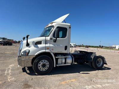 2019 Freightliner Cascadia 113 4x2 S/A Day Cab Truck Tractor