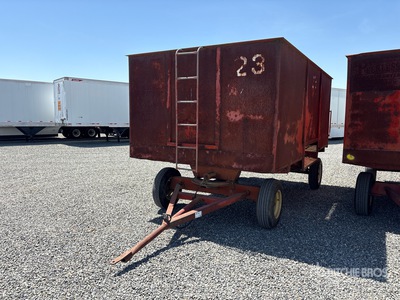 14 ft x 7 ft 8 in Nut Trailer