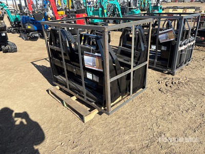 Quantity of (5) 2026 AGT SSCPF42-2200-WFF 42 in Skid Steer Forks (Unused)