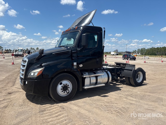2019 Freightliner Cascadia 126 4x2 S/A Day Cab Truck Tractor