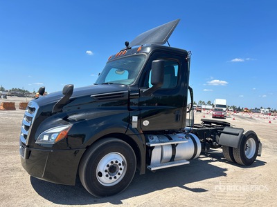 2019 Freightliner Cascadia 126 4x2 S/A Day Cab Truck Tractor