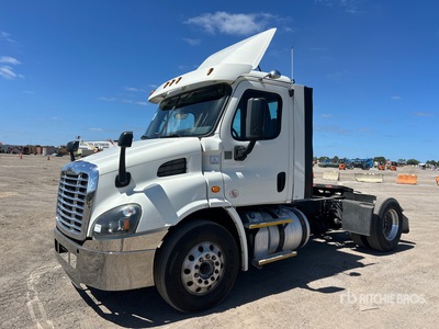 2017 Freightliner Cascadia 113 4x2 S/A Day Cab Truck Tractor