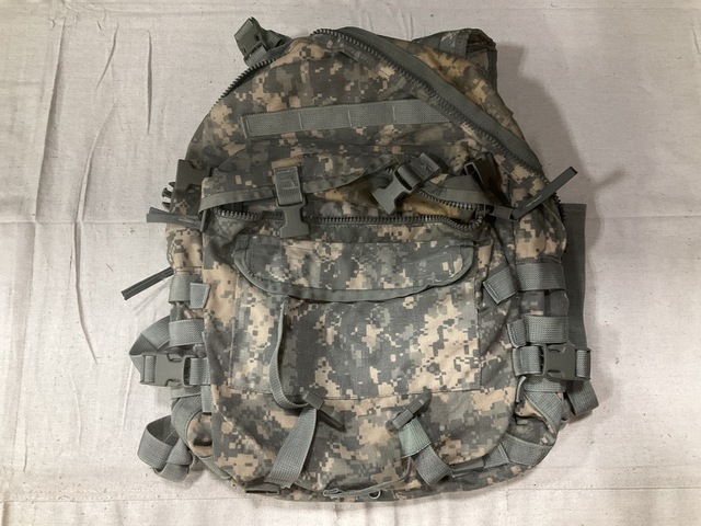 (70) Assault Packs