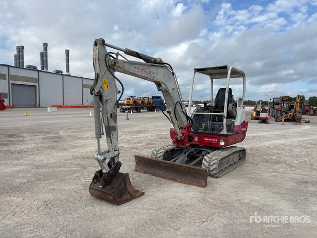 2016 Takeuchi TB240 Mini Excavator