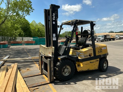 Yale GDP100-FS MRT 9500 lb Pneumatic Tire Forklift