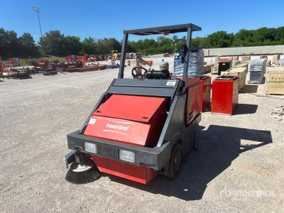 Power Boss MDL6XDSL Ride-On Zamiatarka do podłóg (Inoperable)