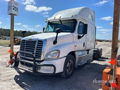 2017 Freightliner Cascadia 125 6x4 T/A Sleeper Truck Tractor